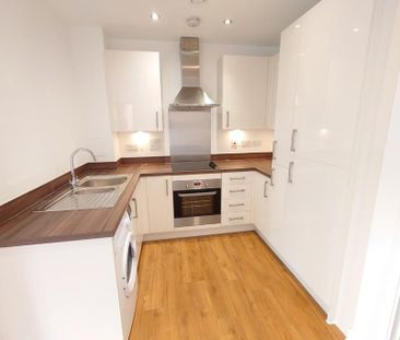 2 bedroom apartment to rent - Photo 3