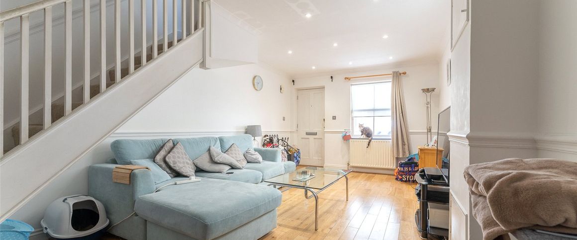2 bedroom house to rent - Photo 1