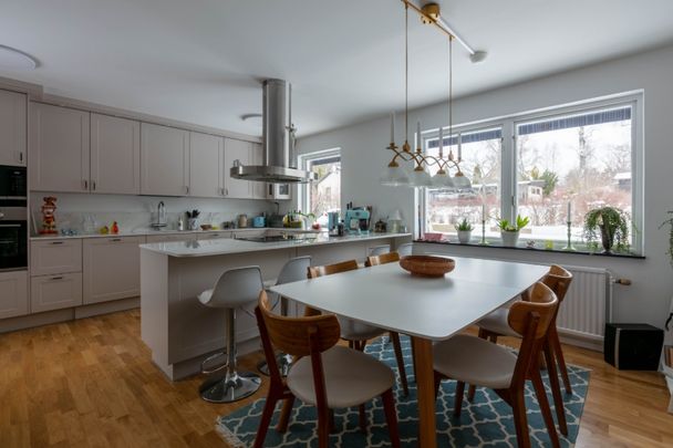 Tyresö - 1rok - tillsv - 5.750kr/mån - Photo 1