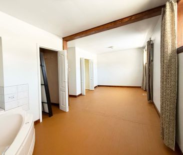 For Lease - 105 Park Avenue, Newmarket, Ontario - Photo 4