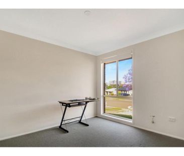 37 Cygnet Avenue, Blackbutt, NSW 2529 - Photo 3