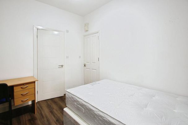 House share to rent - Photo 1