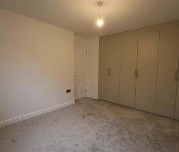 Edgeworth Close, Redditch - Photo 6
