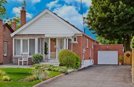 For Lease - 26 Scotswood Road Unit# Upper, Toronto, Ontario - Photo 3