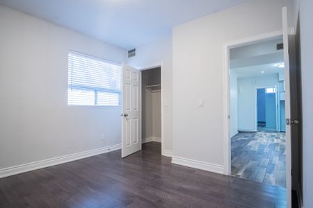 For Lease - 1233 Davenport Road Unit# 1, Toronto, Ontario - Photo 4