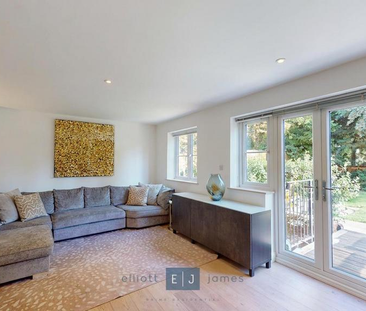 4 bedroom detached house to rent - Photo 1