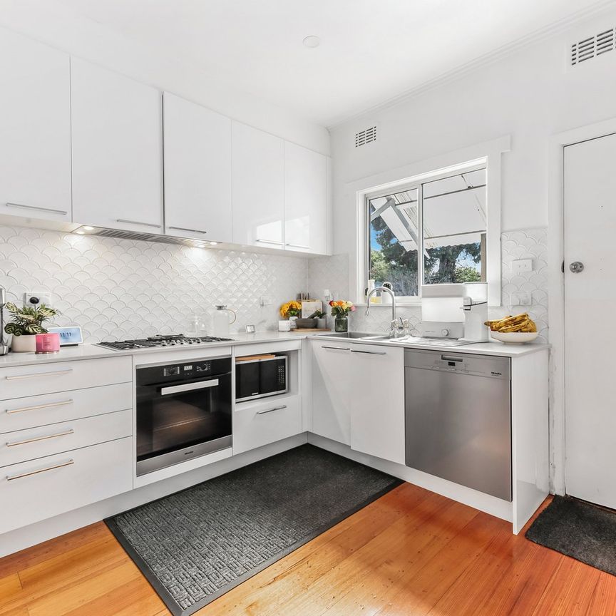 Renovated Home in Prime Malvern East Location - Photo 1