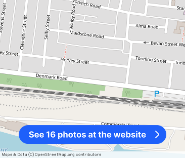 3 bedroom terraced house for rent - Photo 1