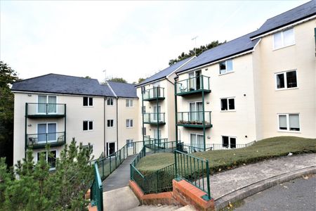 A 2 Bedroom Apartment Instruction to Let in St Leonards-on-Sea - Photo 2