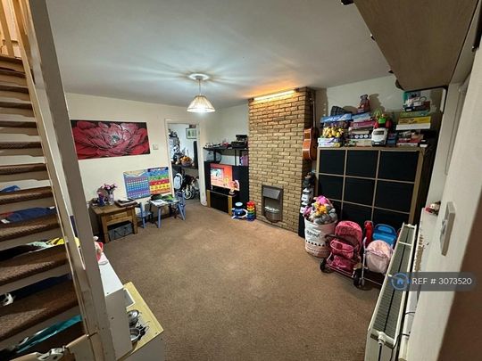 2 bedroom semi-detached house to rent - Photo 1