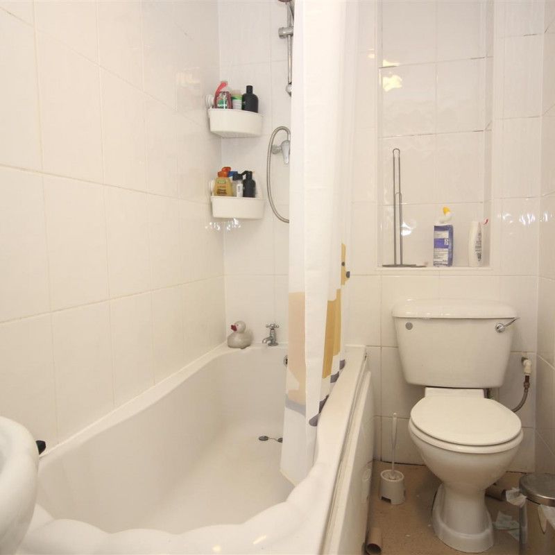 2 bedroom Student Terraced House to rent in Windmill Court, Newcastle Upon Tyne - Photo 1