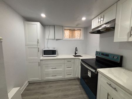 For Lease - 248 Felan Avenue Unit# Basement, Oakville, Ontario - Photo 3