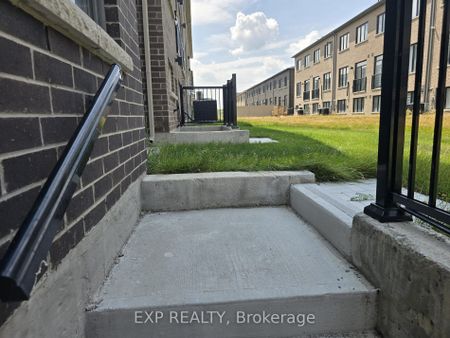 For Lease - 64 Singhampton Road Unit# Unit B, Vaughan, Ontario - Photo 5