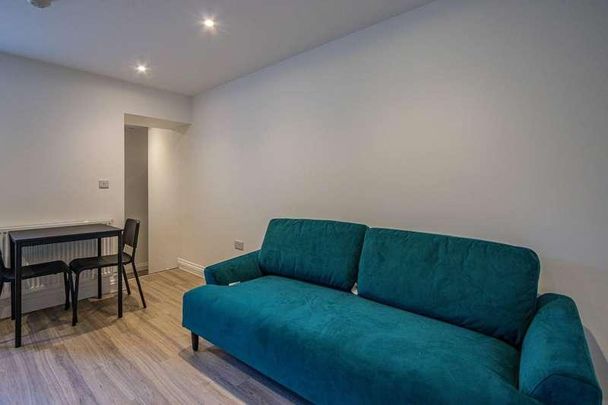 Colum Road, Cathays, CF10 - Photo 1