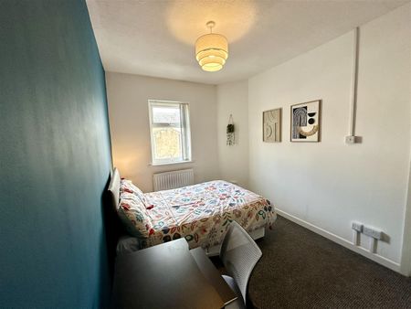 1 bed house share to rent in St. Annes Street, Burnley, BB12 - Photo 5