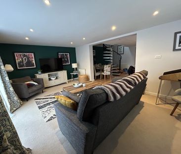 3 bedroom detached house to rent - Photo 3