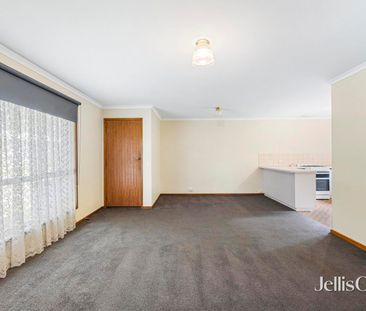 Convenient Two Bedroom Unit in Ideal Location - Photo 5