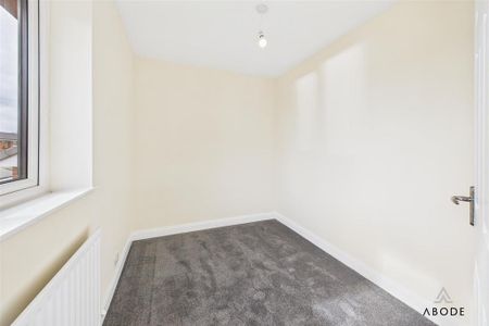 5 bedroom detached house to rent - Photo 4
