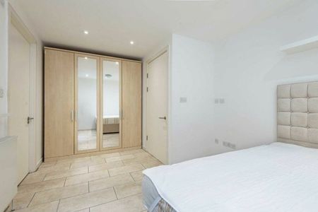 City Road, Islington, EC1V - Photo 3