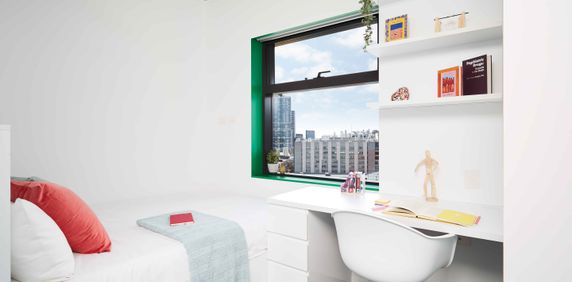 4 Bedroom Shared Bathroom, Double Bed - Photo 2