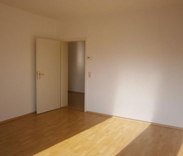 TOLLE 2-Zi. SINGLE-Wohnung im DG mit Lift und Fußbodenheizung! - Foto 2