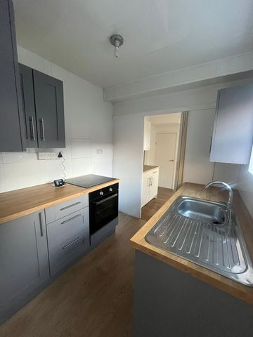 Leamington Drive, Hartlepool - Photo 3