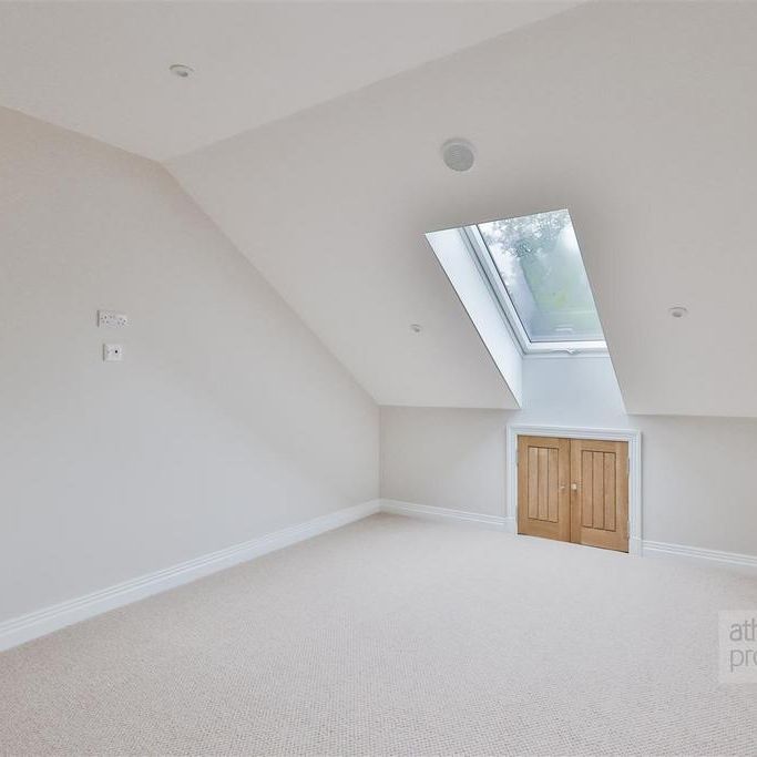 3 bedroom apartment to rent - Photo 1