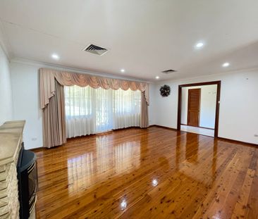Carlingford Exquisite 4 Bedroom Family Home for Lease - Photo 1