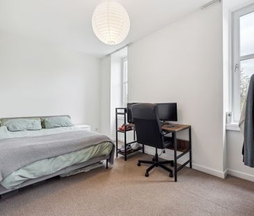 Sandbank Street Flat 2-3 - Photo 5