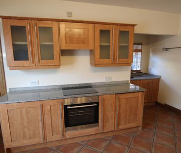 1 bedroom semi-detached house to rent - Photo 5