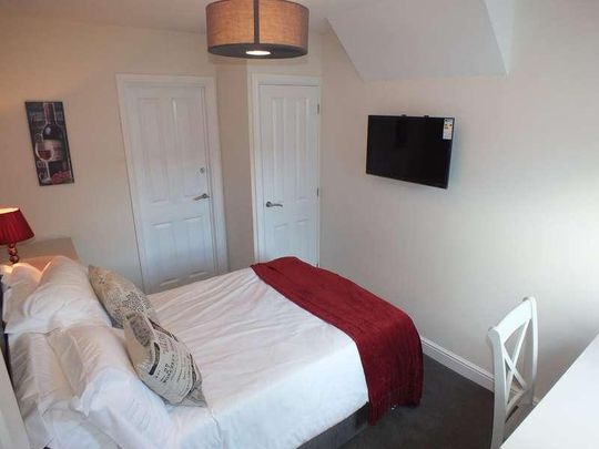 Curzon Street, Reading, RG30 - Photo 1