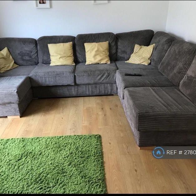 6 bedroom terraced house to rent - Photo 1