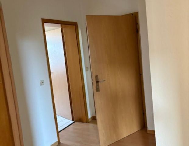 3 Zimmer im Erdgeschoss sofort verfügbar !!! (Nicolaistr. 3) - Photo 1