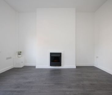 Cowburn Street, Leigh, WN7 - Photo 5
