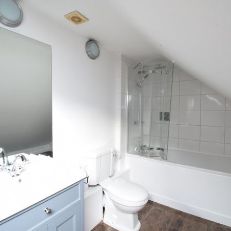 Room in a Shared Flat, Blenheim Gardens, NW2 - Photo 4