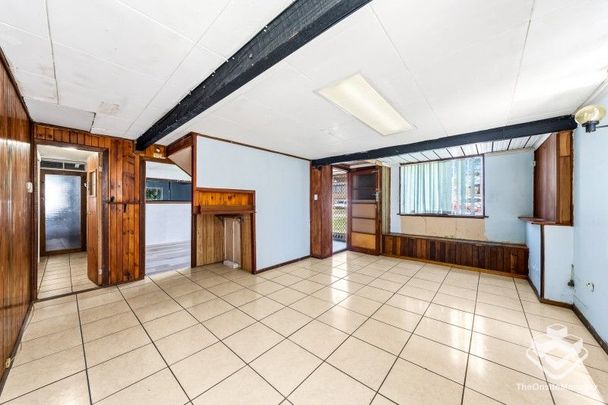 3 Bedroom Family Home in the Heart of Slacks Creek - Photo 1