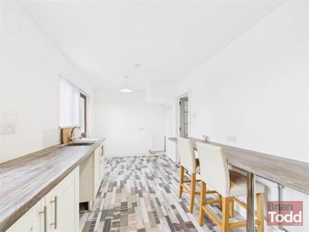 Sallagh Park South, Larne, BT40 1NR - Photo 5