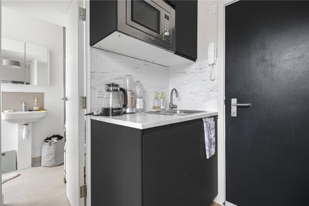 Studio to rent - Photo 3