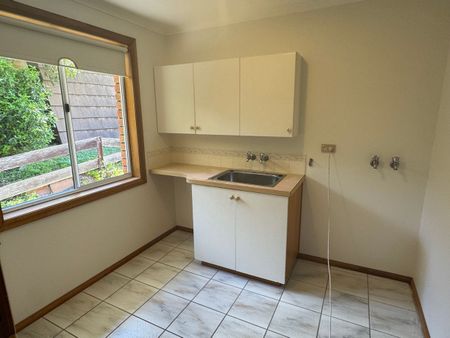 Large Family Home with Views! - Photo 3