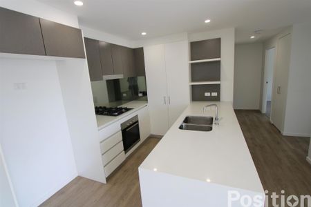 Spacious, Stylish & Perfectly Positioned in the Heart of Kangaroo Point! - Photo 5