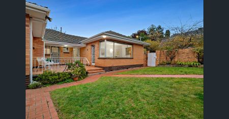 Spacious 4-Bedroom Family Home for Rent - Photo 3