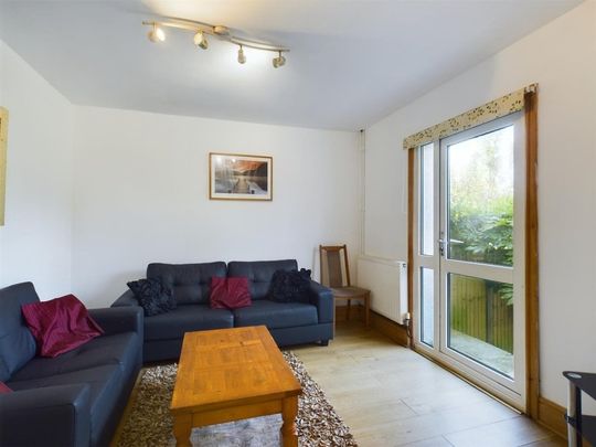 Staplefield Drive, Brighton - Photo 1