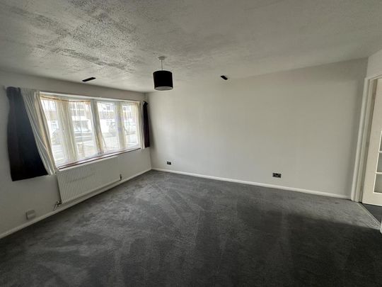 3 bedroom property to rent - Photo 1