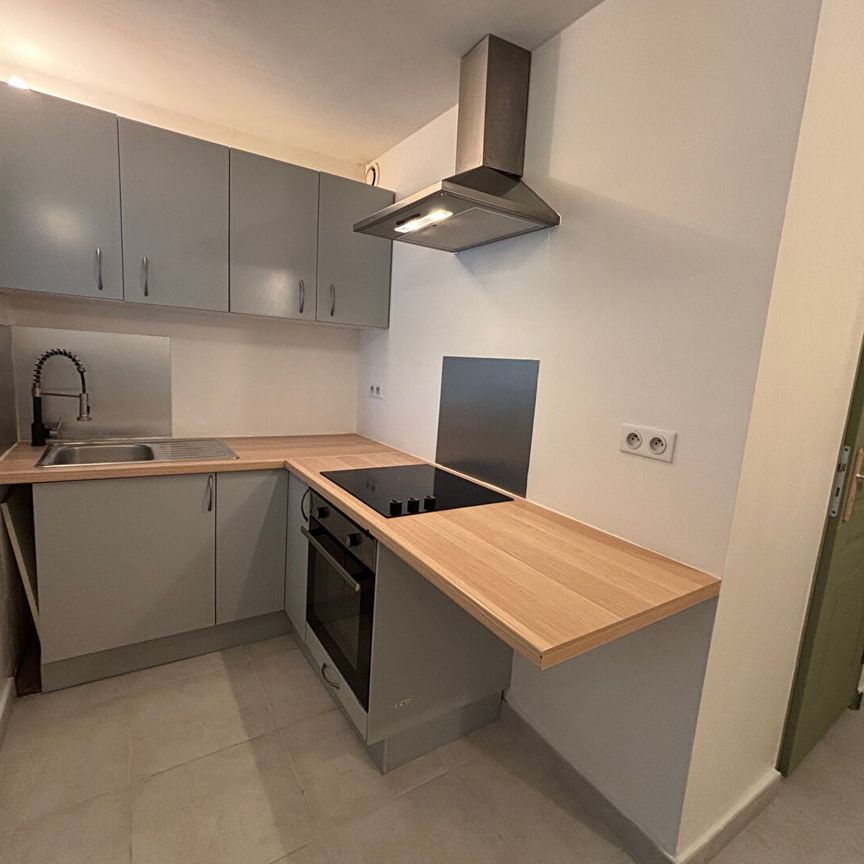 A LOUER - CARPENTRAS - APPARTEMENT T2, - Photo 1