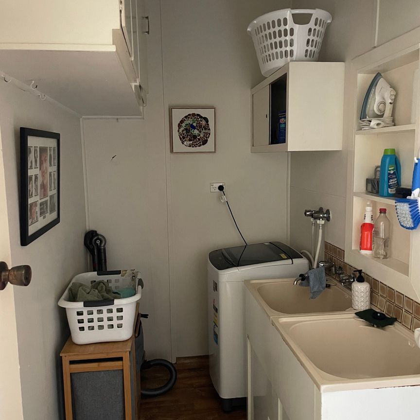 West Wollongong - Photo 1