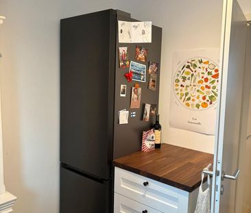 Zwischenmiete - helle zentrale 2-Zimmer Wohnung 3. Jan - 30. Juni - Photo 1