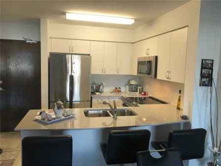 For Lease - 40 Via Rosedale Road Unit# 109, Brampton, Ontario - Photo 2