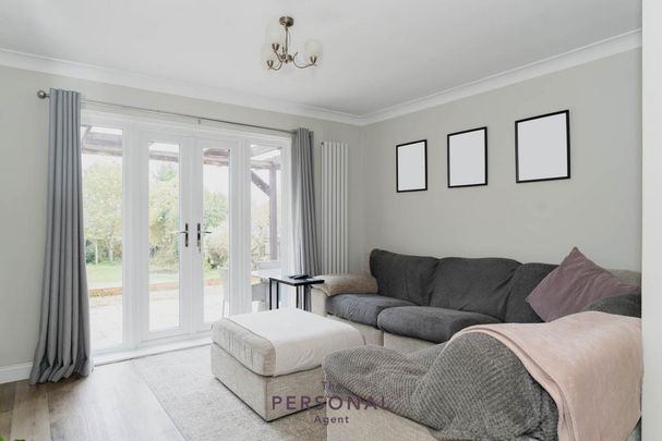 3 bedroom semi-detached house to rent - Photo 1