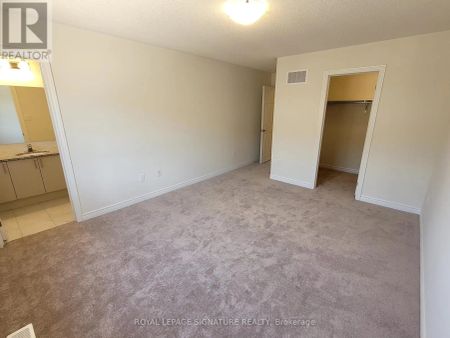 48 BAYARDO DRIVE - Photo 3