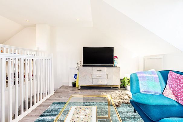 Devonport Road - Photo 1